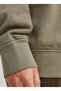 سويت شيرت رجالي أخضر اللون برقبة دائرية 12268273_JJECHARGE FADED SWEAT CREW - 4