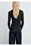 Round neck sweater - 4