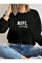 سويت شيرت أسود للجنسين مطبوع عليه Nope برقبة دائرية