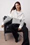 Ekru Çizgili Oversize/Geniş Kalıp Fermuarlı Kalın İçi Polarlı Örme Sweatshirt TWOAW26SW00044 - 2