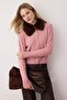 Pembe Crop Kürk Detaylı Fitted/Vücudu Saran Triko Hırka TWOAW26HI00048
