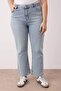 Açık Mavi Paçası Kesikli Yüksek Bel Straight Fit Büyük Beden Jeans TBBAW26CJ00039 - 3