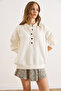 Women's White Buttoned Soft Textured Knit Sweater Kzk-19001006 - 6