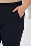 بدلة رياضية كبيرة الحجم باللون الأزرق الداكن بأرجل مطاطية - 5