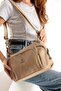 حقيبة كتف متعددة الأقسام من الجلد الصناعي الناعم بلون المنك الفاتح - 6