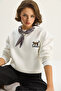Women's White Scarf Detailed Leopard Embroidered Three-Thread Embroidered Oversize Sweatshirt 6917 60283616 - 2