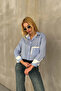 Women's Blue-White Striped Oversize Crop Woven Shirt with Garnished Pockets Loi̇a25-5003 - 4