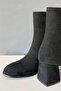 Women's Marta Black Suede 6 cm Thick Heeled Egg Toe Zippered Boots - 3