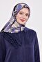 وشاح حريري بنمط الشطرنج باللونين الأسود والأزرق - 3