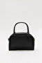 Black D26 Casual Women's Hand and Shoulder Bag with Single Zipper Compartment and Adjustable Long Strap Detail