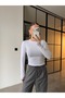 Finger-Inserted Cotton White Basic T-Shirt - 4