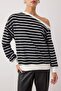 Siyah Çizgili Açık Omuzlu Oversize/Geniş Kalıp İnce Örme Sweatshirt TWOAW26SW00169 - 3