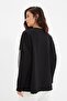 Siyah Şerit Detaylı Oversize/Geniş Kalıp İnce Örme Sweatshirt TWOAW22SW1258 - 5