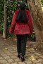 سترة فرو بحزام باللون الأحمر الداكن 19278 - 4
