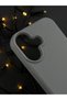 حافظة رمادية متوافقة مع iPhone 17 بتصميم بسيط وأنيق