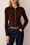 Wardrobe Essentials Kahverengi Yumuşak Dokulu Crop Fermuarlı Triko Hırka | TWOAW26HI00177 - 3