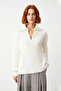 Women's Regular Fit Turn-Down Collar Stone Detailed Low-Sleeve Knitwear Sweater Is an Indispensable Item for Winter Elegance. - 2