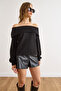 Women's Black Madonna Collar Ruffled Flowy Soft Blouse Blz-19003139 - 5