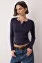 Lacivert Soft Touch Yarım Pat Düğmeli Vücuda Oturan Esnek Örme Bluz TWOAW26BZ00140