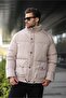 معطف رجالي قابل للنفخ باللون البيج مع سحاب وإغلاق سريع E7436 - 2