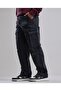 Solid Relaxed Jeans with Button Closure - 3