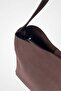 حقيبة تسوق تيرا من الجلد المدبوغ مع حزام قابل للتعديل - 6