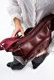 Stylish Women's Handbag and Shoulder Bag with Multi-Compartment Zipper Closure, Waterproof, Adjustable Strap - 7