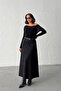 Woman's black midi length suede skirt - 7
