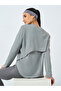 لوحة خلفية منحنية في الجزء العلوي