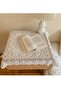 مفرش طاولة مربع أبيض من الدانتيل، مقاس 90×90 سم، مطرز - غطاء سرير مقاوم للغبار، ديكور غرفة النوم - 6