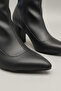 Women's Premium Black Daily Stretch Detailed Low Heel Zippered Boots - 6
