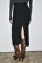 Women's Midi Skirt with Slit at the Back and Zipper Closure - 2