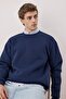 Lacivert Oversize/Geniş Kesim Yazı Nakışlı Kalın İçi Polar Sweatshirt TMNAW25SW00091