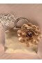حقيبة يد بمقبض معدني فضي بيج مع زخرفة وردة ثلاثية الأبعاد |   مجموعات الزفاف/الدعوات المجمعة» - 7
