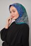 وشاح ناعم بنمط متدرج اللون باللون الأخضر الزمردي