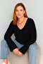 Wide V-Neck Knitwear Crop Sweater - 3