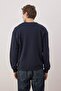 Koyu Lacivert Oversize/Geniş Kesim Bisiklet Yaka Kaplan Nakışlı Şardonsuz Sweatshirt TMNAW25SW00194 - 4