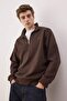 Koyu Kahverengi Yeni Oversize/Geniş Kesim Nakışlı Dik Yaka İçi Polar Sweatshirt TMNAW26SW00008