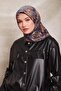 وشاح حريري من نسيج التويل بنمط فيكتور باللون الأزرق الداكن