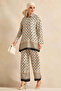 Women Beige Printed Wide Leg Trousers - 2