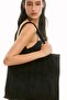 Motif-detail tote bag