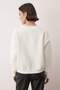 Ekru Taş Akseusar Detaylı Bisiklet Yaka Regular Crop Örme Sweatshirt TWOAW26SW00090 - 4