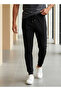 Solid Joggers With Drawstring Closure And Pockets
