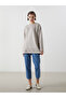سترة نسائية مطرزة برقبة دائرية - 2