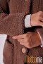 معطف نسائي ناعم من جلد الخروف بأزرار بنية اللون مع جيوب قصة فضفاضة معطف شتوي ناعم ودافئ - 2