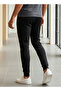 Solid Joggers With Drawstring Closure And Pockets - 3