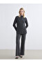 Esvab • Modern & Distinctive Stand Collar Glittery Blouse - 3