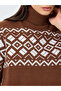 سترة بنية اللون برقبة عالية من Fair Isle - 3