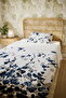 100% Cotton Flying Navy Blue Flowers Patterned Single Pike Set - 5