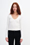 V-Neck Basic Blouse B0425 - 2